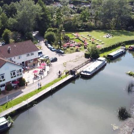 The Riverside Inn Saltford Exterior photo