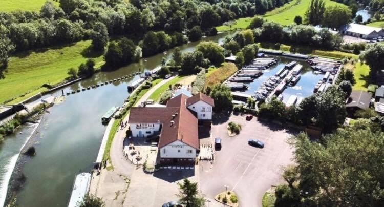 The Riverside Inn Saltford Exterior photo