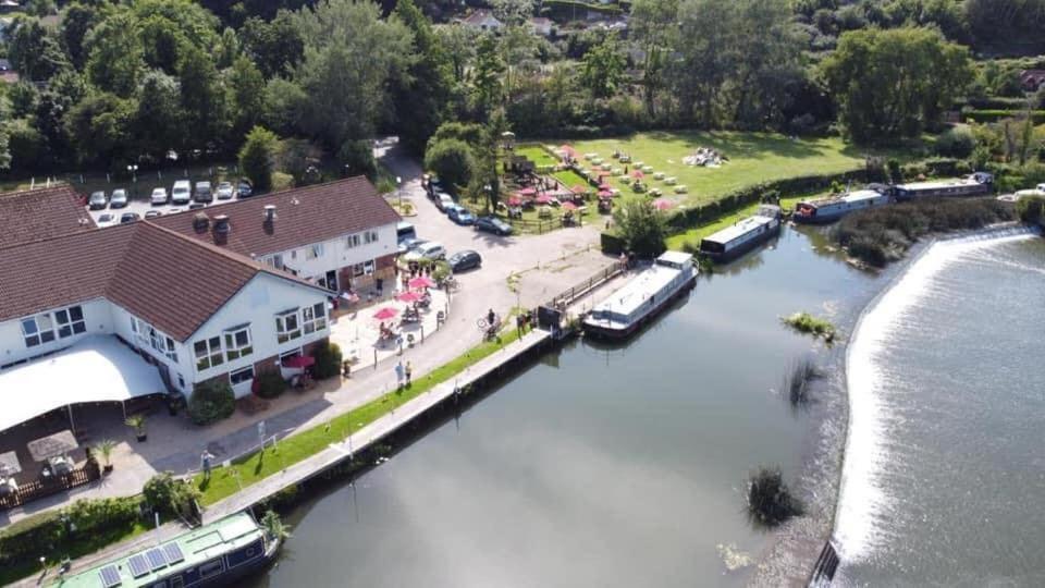 The Riverside Inn Saltford Exterior photo